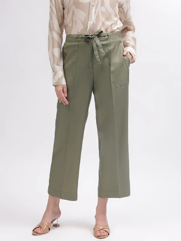 Women's Blouse with Rounded CollarGant Women Green Solid Relaxed Fit Trouser