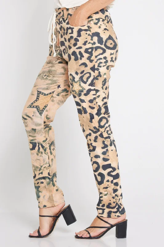 Women's Jodhpurs with Square NeckBeth Pants - Cheetah Print