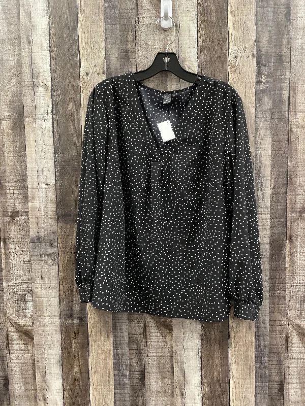 Women's Blouse with Asymmetrical HemTop Long Sleeve By Shein In Polkadot Pattern, Size: L